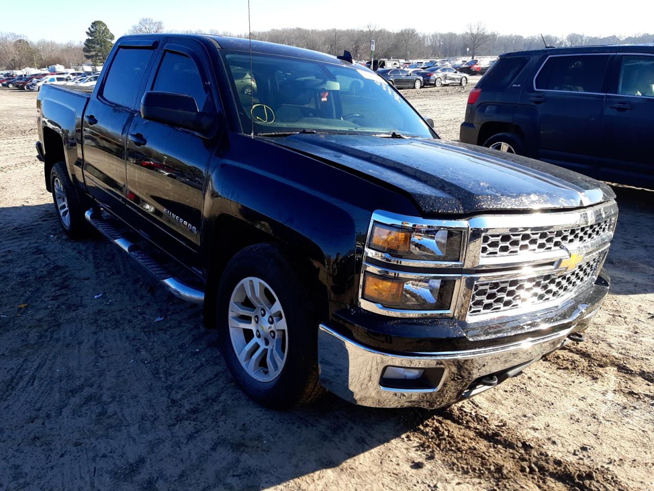 CHEVROLET SILVERADO 2015 with VIN 3GCUKREC6FG250527 - Photo from auction