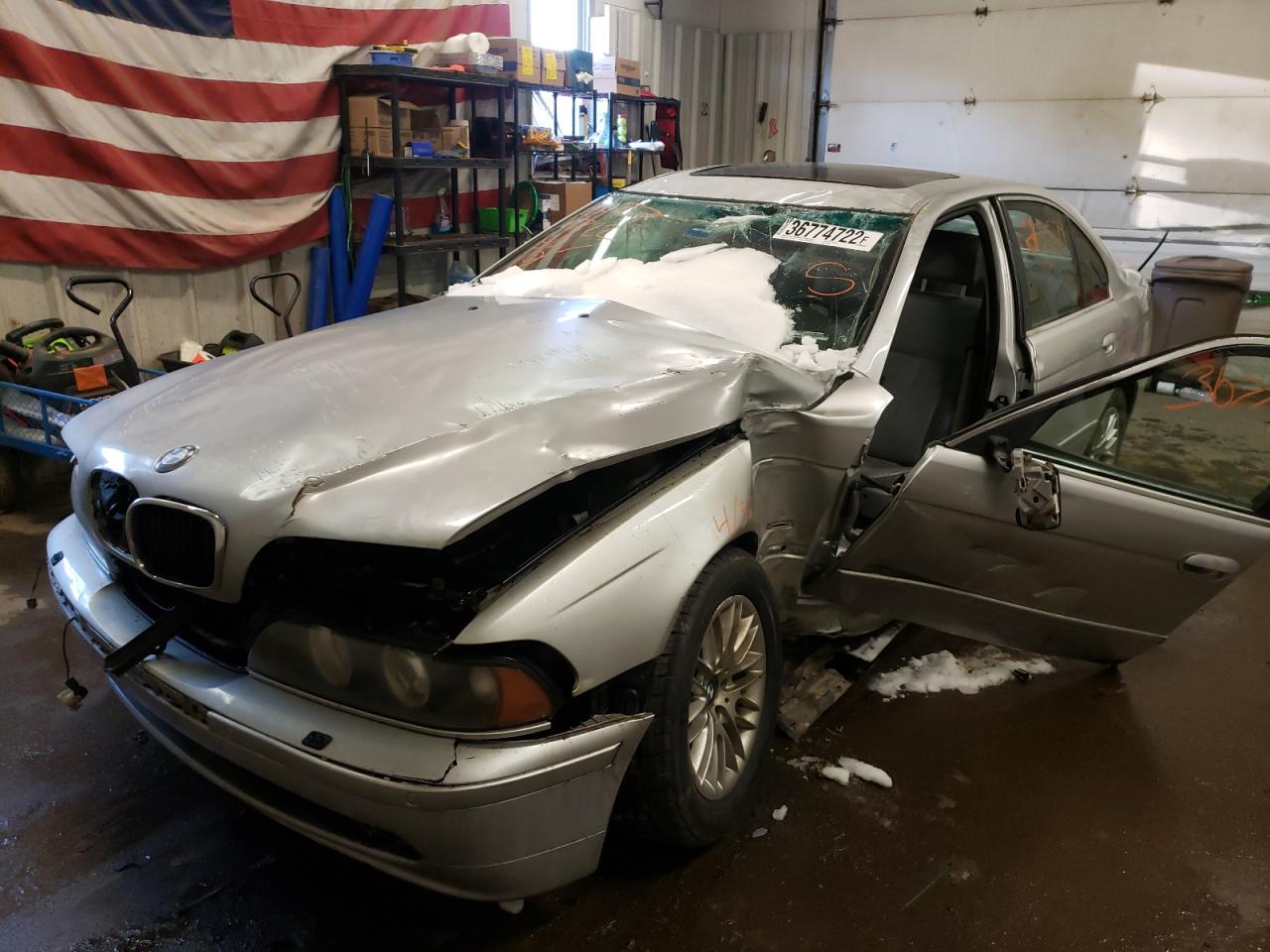 Photo 2 from auction – 2001 BMW 530 I AUTO with VIN WBADT63471CF12154