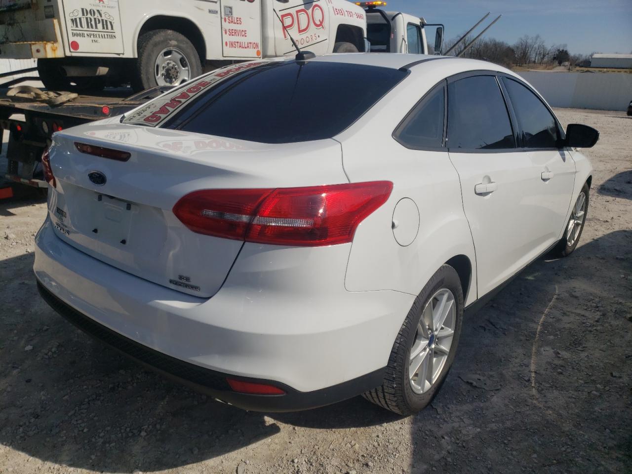Photo 4 from auction – 2016 FORD FOCUS SE with VIN 1FADP3F2XGL220610
