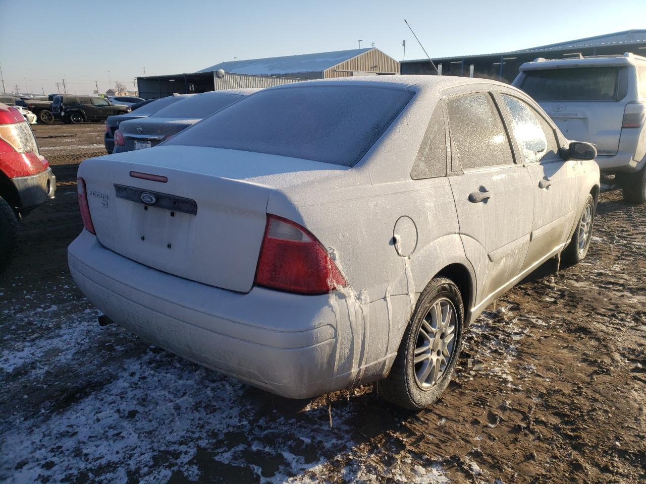 Photo 4 from auction – 2007 FORD FOCUS ZX4 with VIN 1FAFP34N47W258810