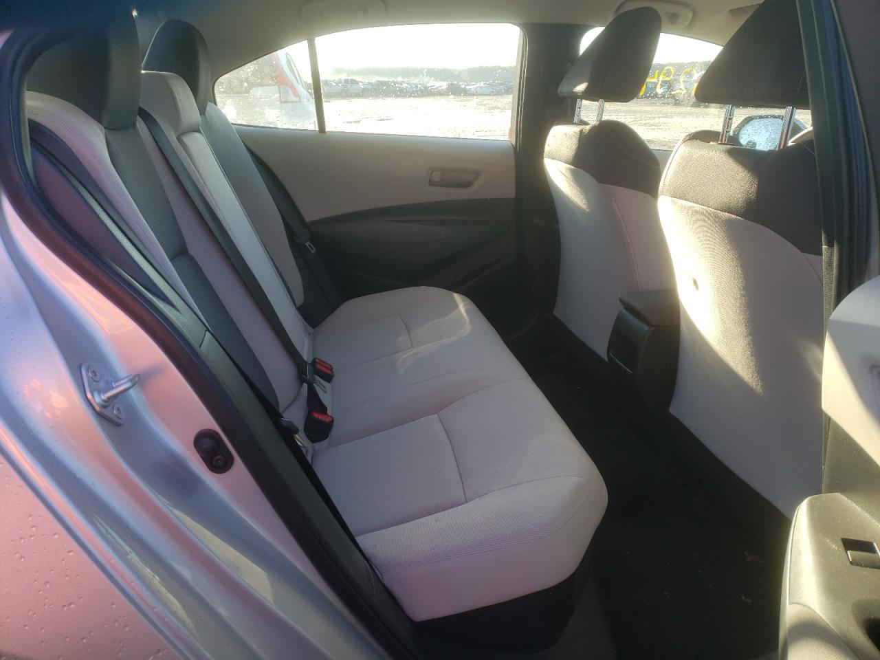 Photo 6 from auction – 2022 TOYOTA COROLLA with VIN JTDEAMDE4N3001125