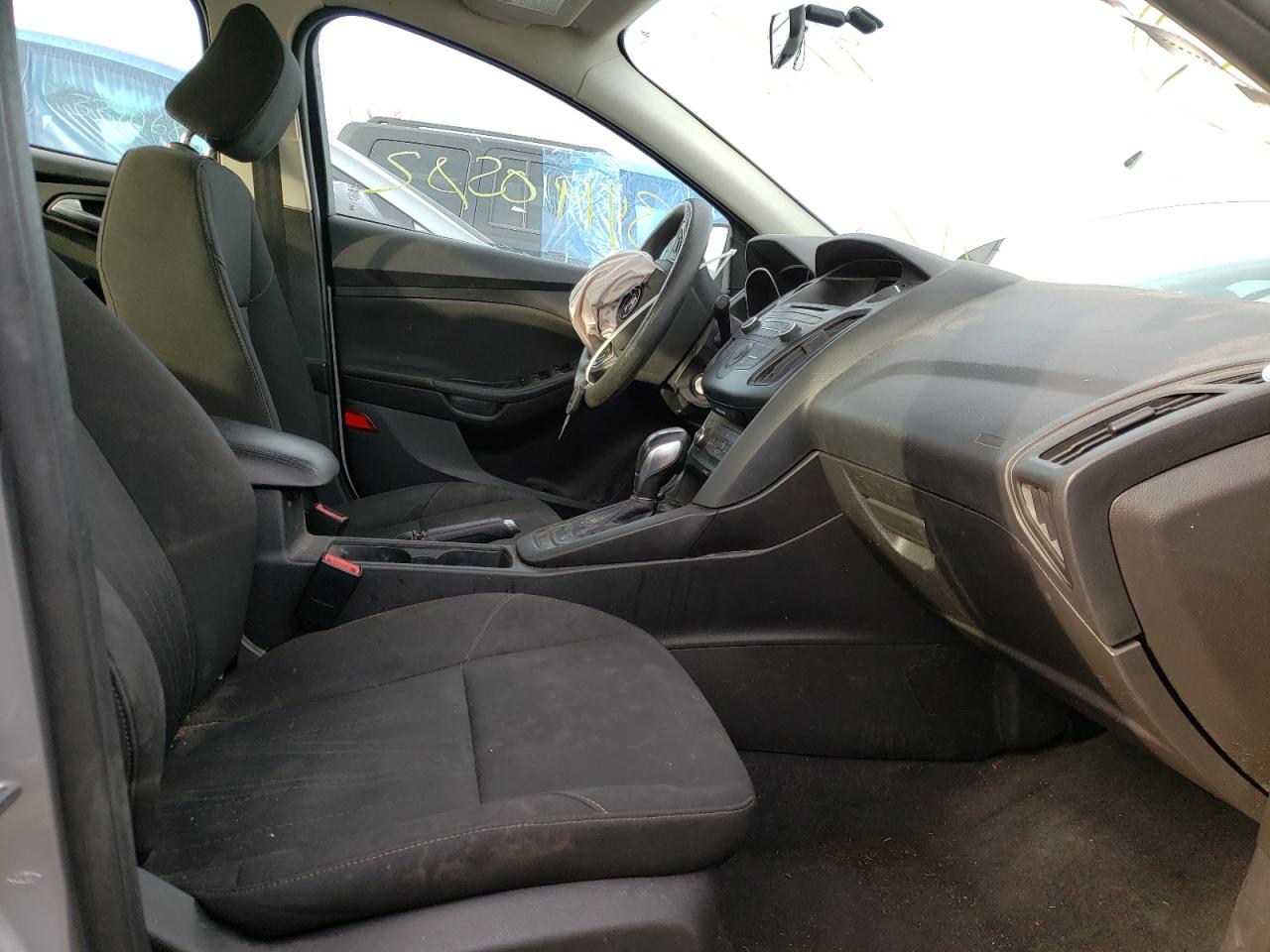 Photo 5 from auction – 2015 FORD FOCUS SE with VIN 1FADP3F2XFL243187