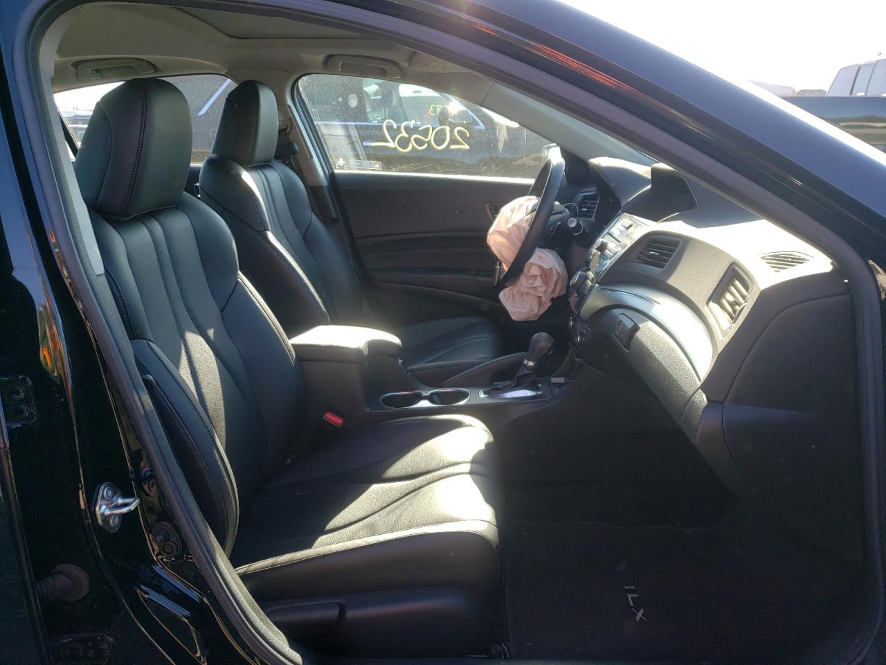 Photo 5 from auction – 2020 ACURA ILX with VIN 19UDE2F33LA005208