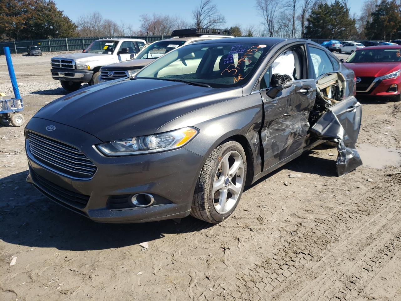 Photo 9 from auction – 2016 FORD FUSION SE with VIN 3FA6P0HD8GR149379