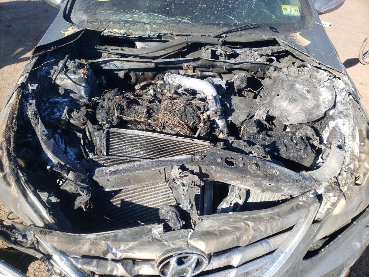 Photo 7 from auction – 2013 HYUNDAI SONATA SE with VIN 5NPEC4AB3DH801986