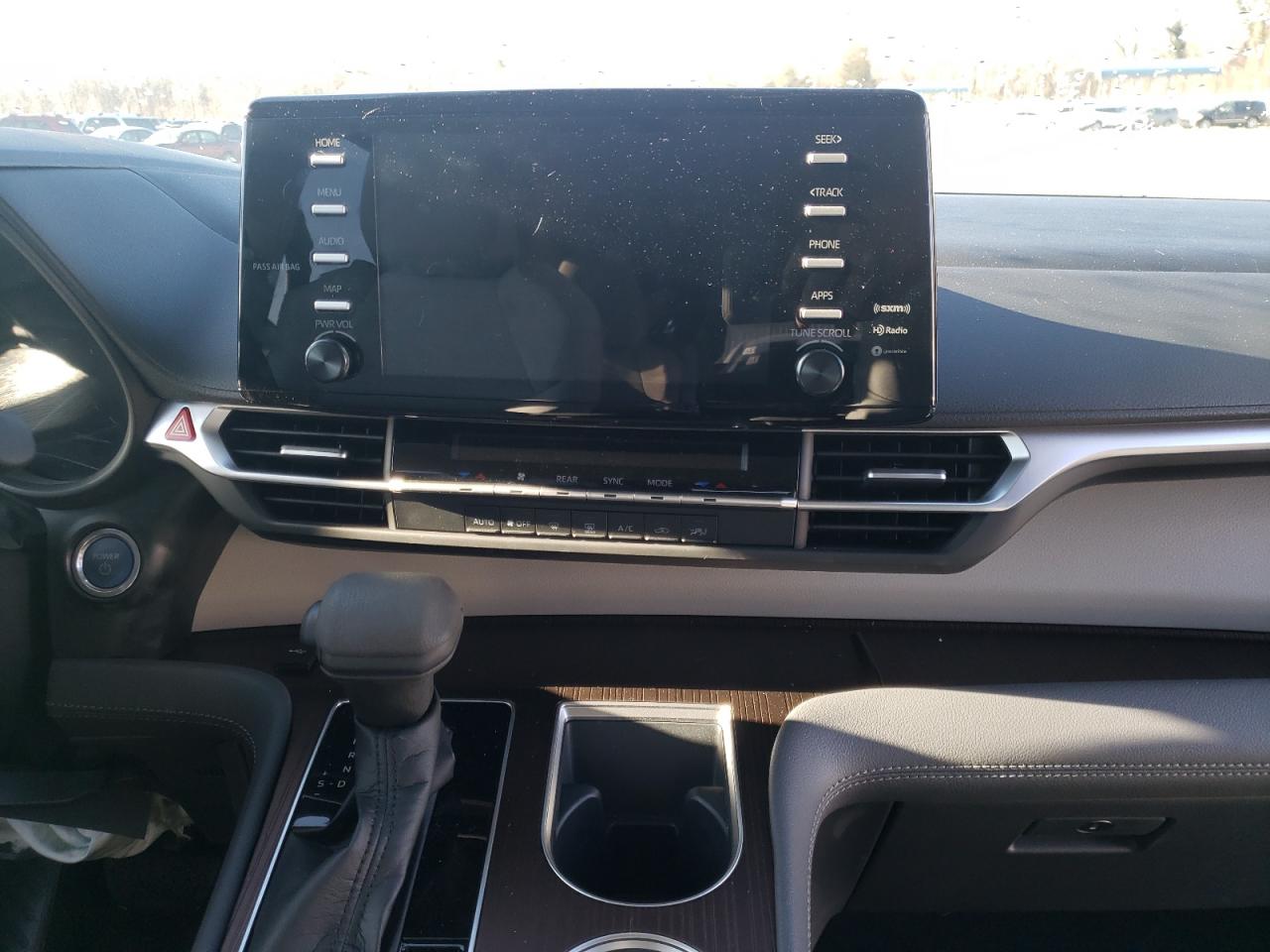 Photo 9 from auction – 2021 TOYOTA SIENNA LE with VIN 5TDKSKFC1MS031602