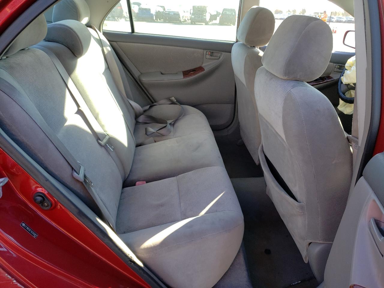 Photo 6 from auction – 2005 TOYOTA COROLLA CE with VIN 2T1BR32E15C503817