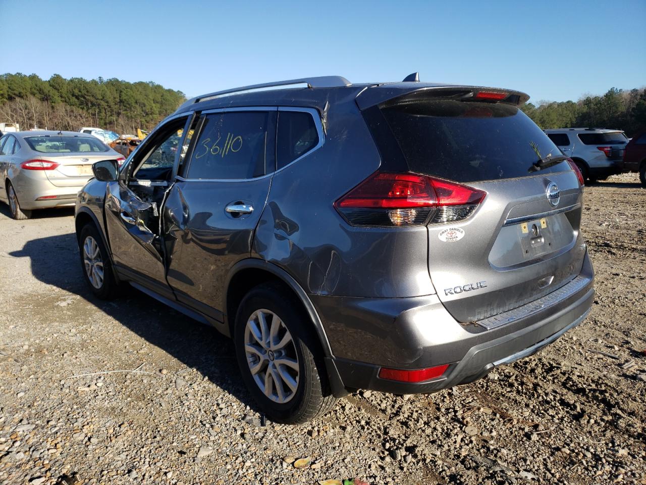 Photo 13 from auction – 2017 NISSAN ROGUE S with VIN KNMAT2MV2HP612202