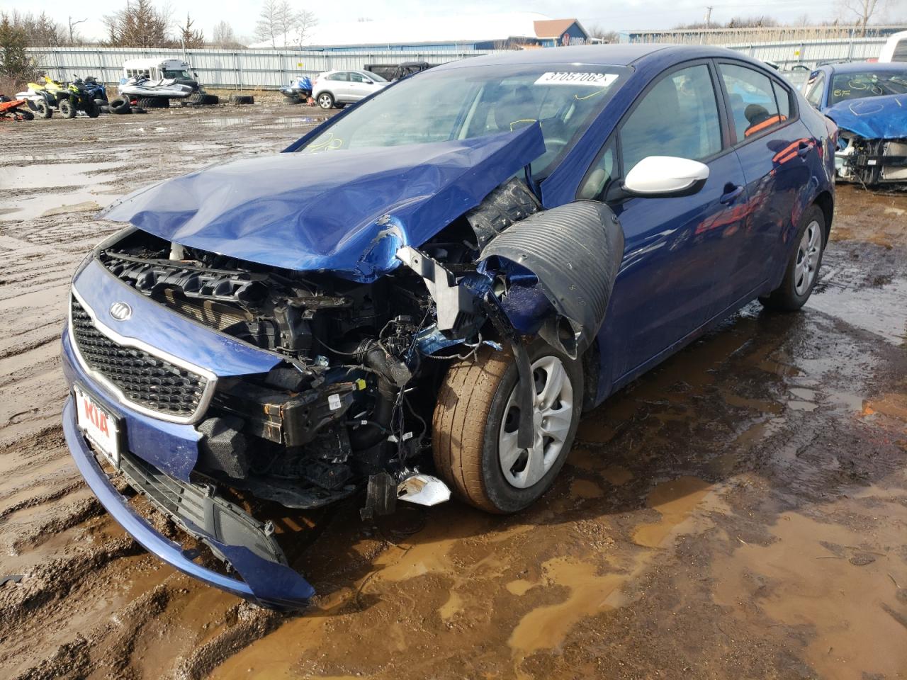 Photo 2 from auction – 2018 KIA FORTE LX with VIN 3KPFK4A7XJE236171