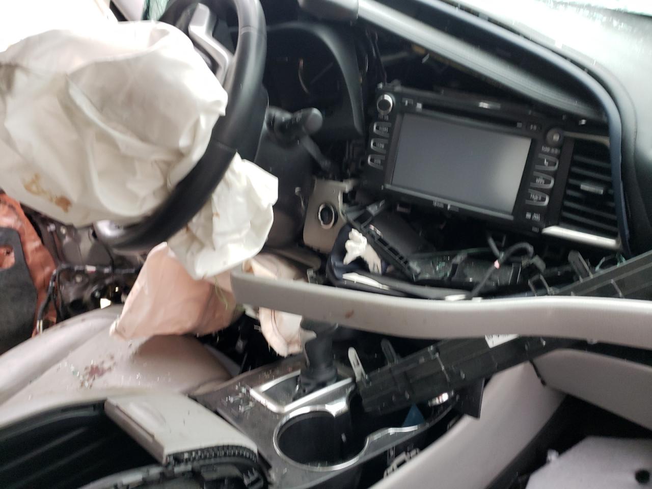 Photo 9 from auction – 2015 TOYOTA HIGHLANDER with VIN 5TDKKRFHXFS110046