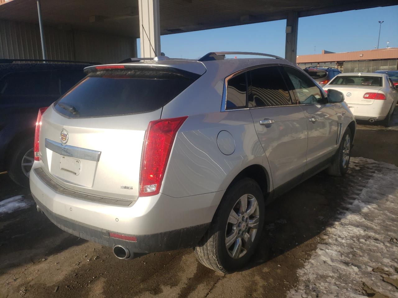 Photo 4 from auction – 2016 CADILLAC SRX LUXURY with VIN 3GYFNEE38GS549177