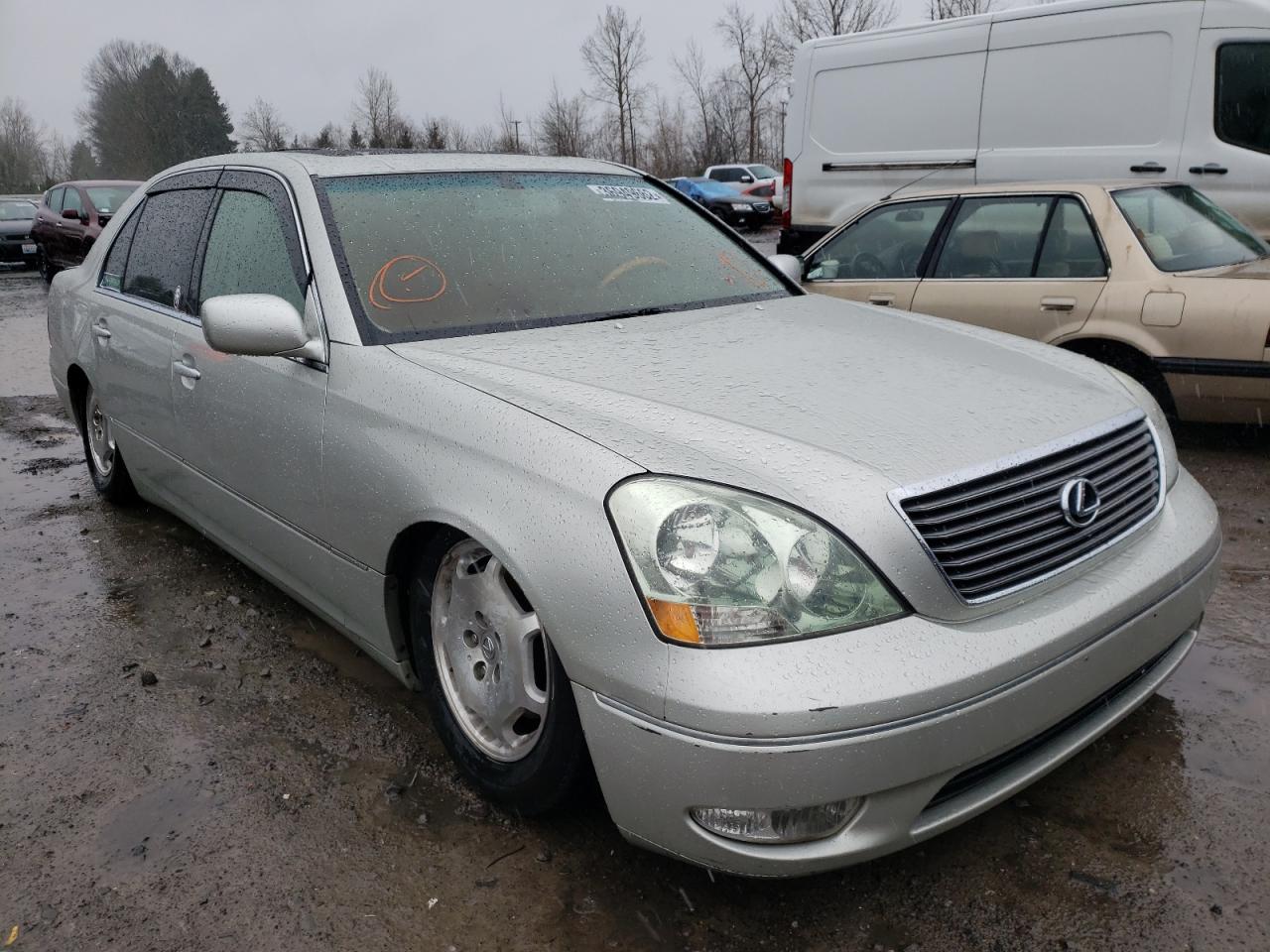 LEXUS LS 430 2002 with VIN JTHBN30F720053313 - Photo from auction