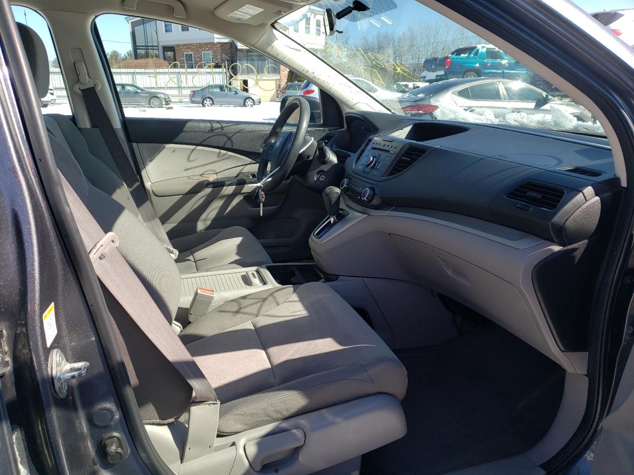 Photo 5 from auction – 2012 HONDA CR-V LX with VIN 5J6RM4H31CL032759