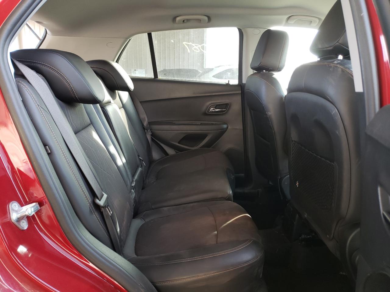 Photo 6 from auction – 2019 CHEVROLET TRAX 1LT with VIN 3GNCJLSB0KL324654