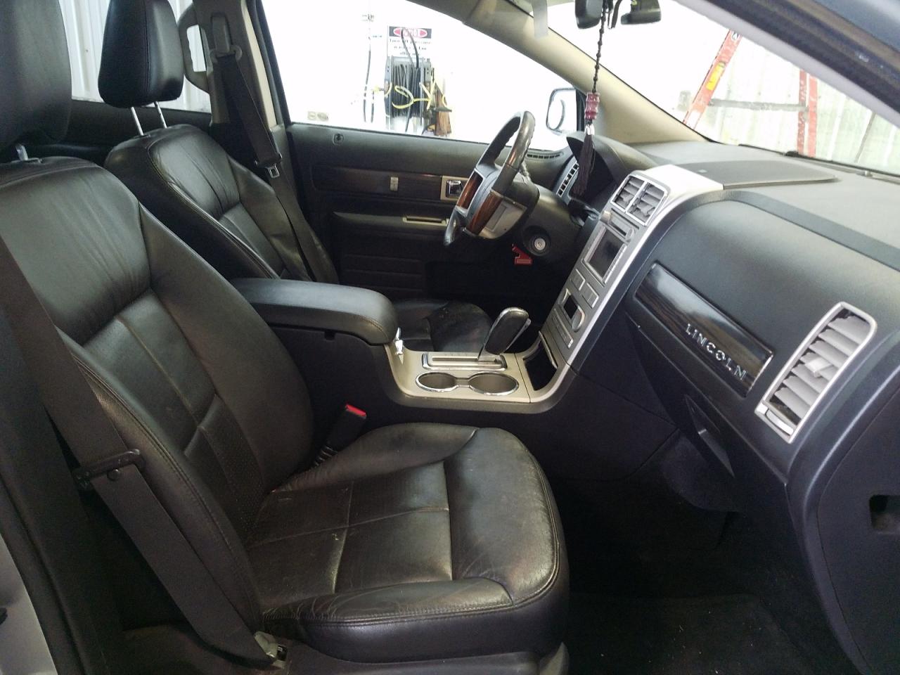 Photo 5 from auction – 2007 LINCOLN MKX with VIN 2LMDU88CX7BJ28256