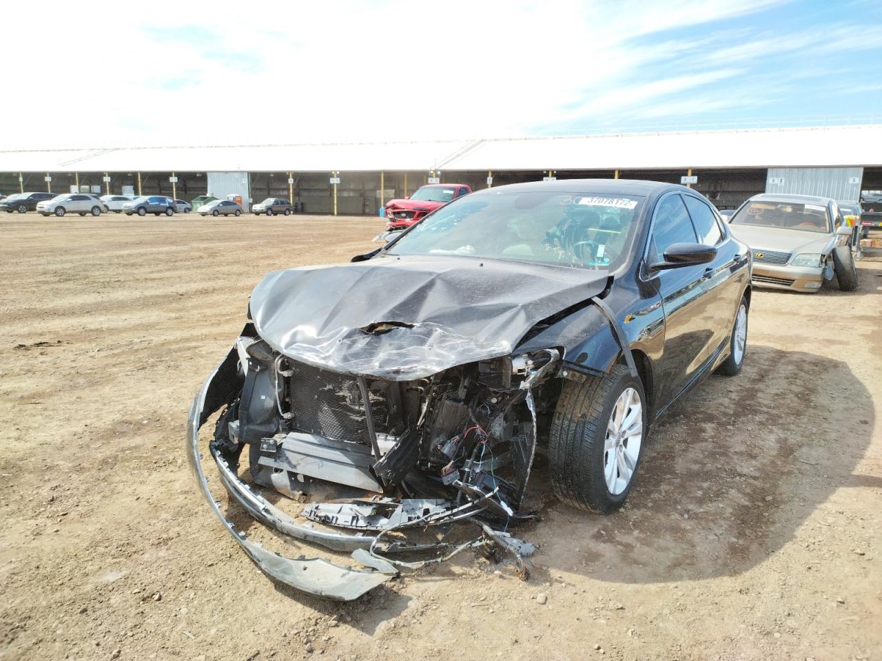 Photo 9 from auction – 2016 CHRYSLER 200 LIMITE with VIN 1C3CCCAB5GN165338
