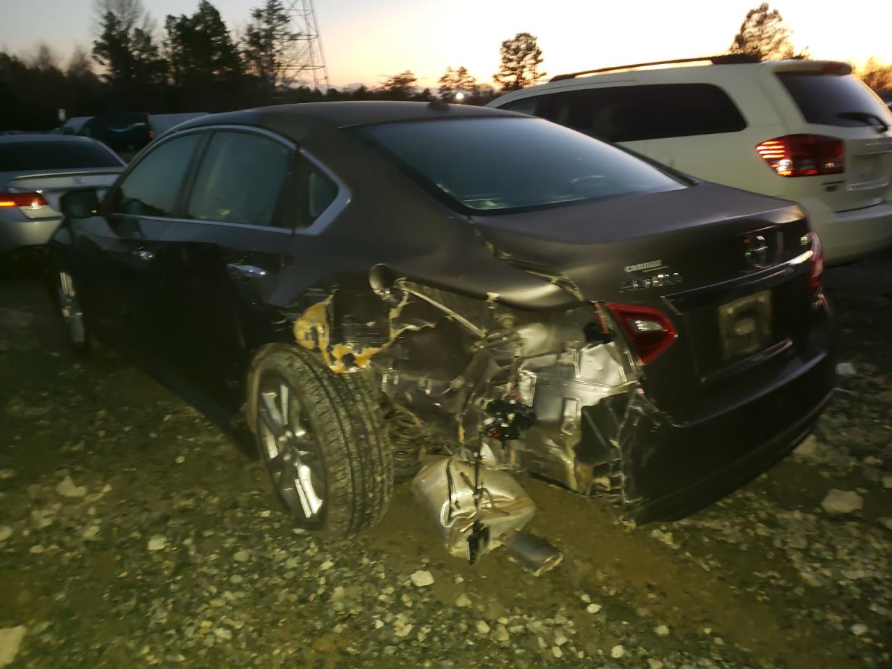 Photo 3 from auction – 2017 NISSAN ALTIMA 3.5 with VIN 1N4BL3APXHC134611