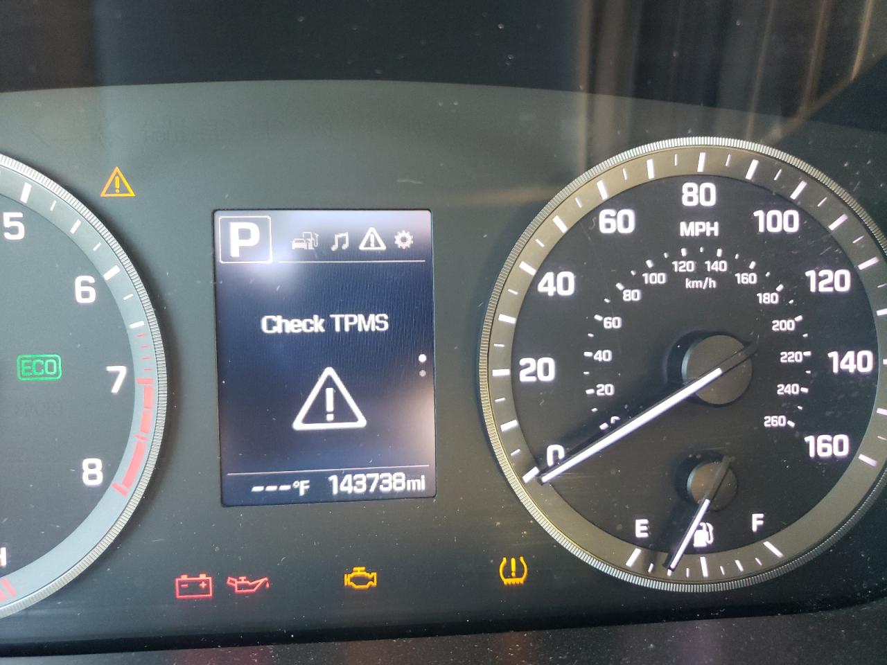 Photo 8 from auction – 2016 HYUNDAI SONATA SE with VIN 5NPE24AF6GH394840