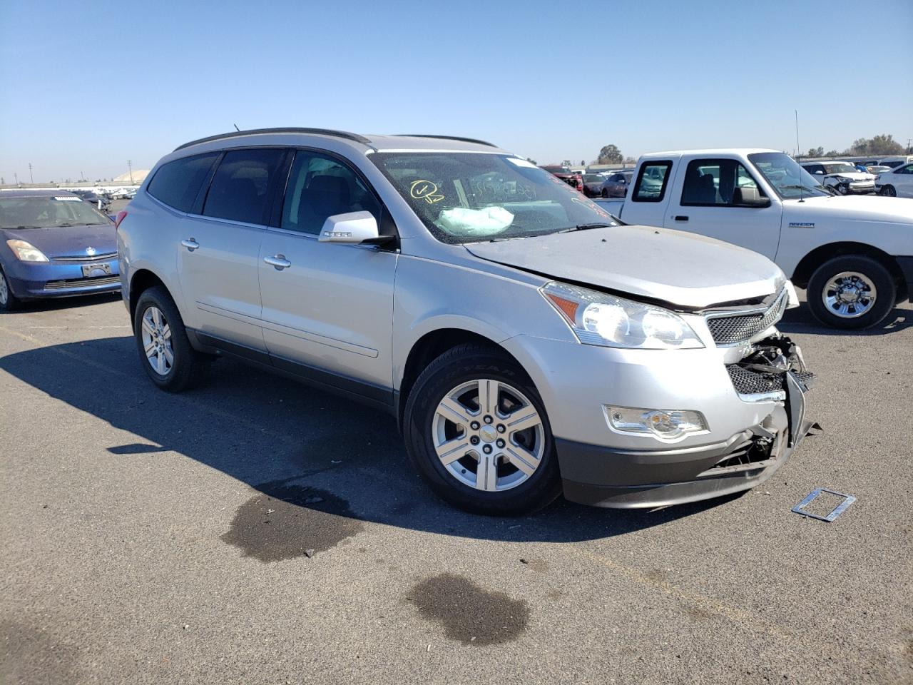 CHEVROLET TRAVERSE L 2012 with VIN 1GNKRGEDXCJ237586 - Photo from auction