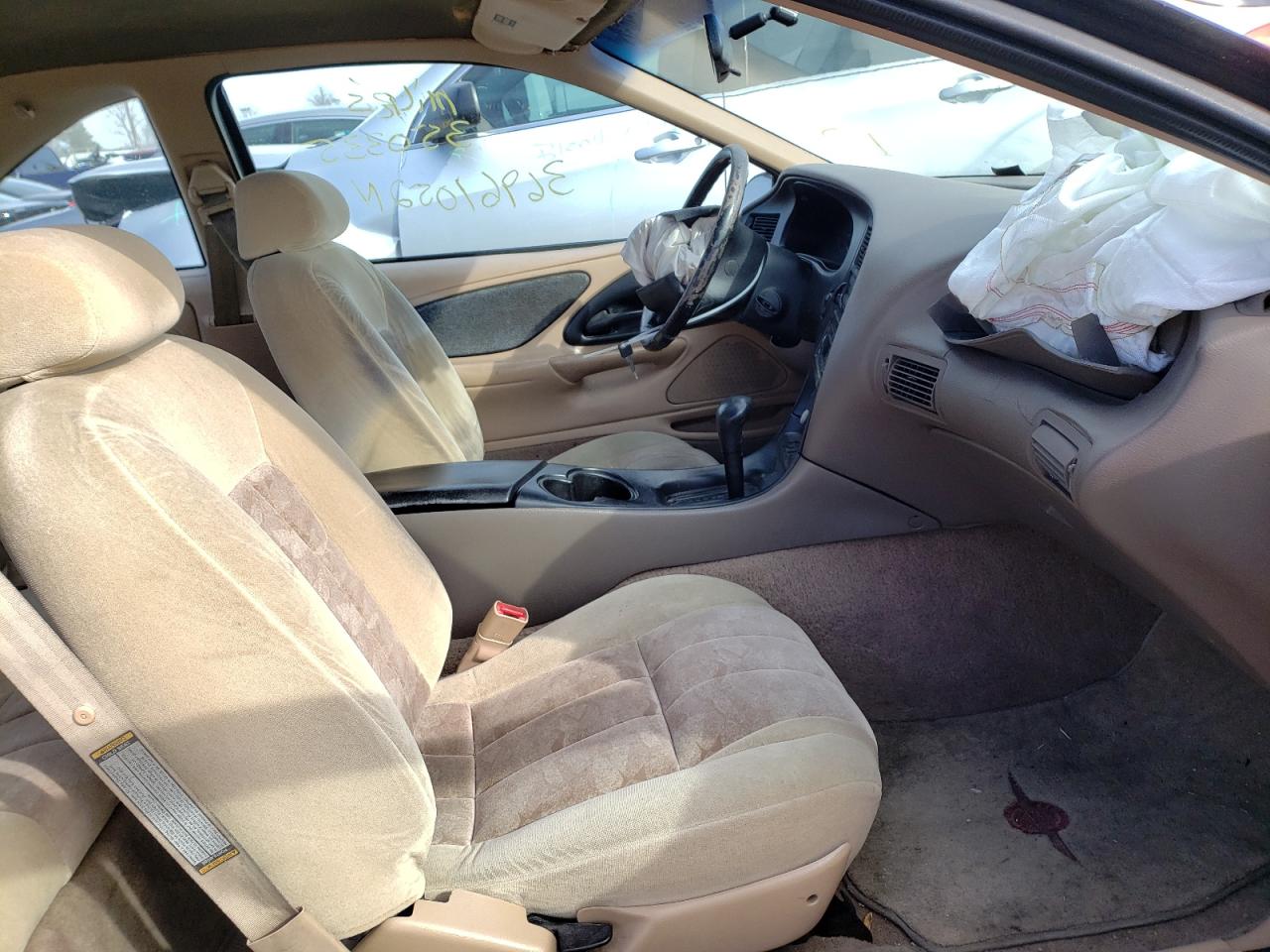 Photo 5 from auction – 1997 FORD THUNDERBIR with VIN 1FALP62WXVH157885