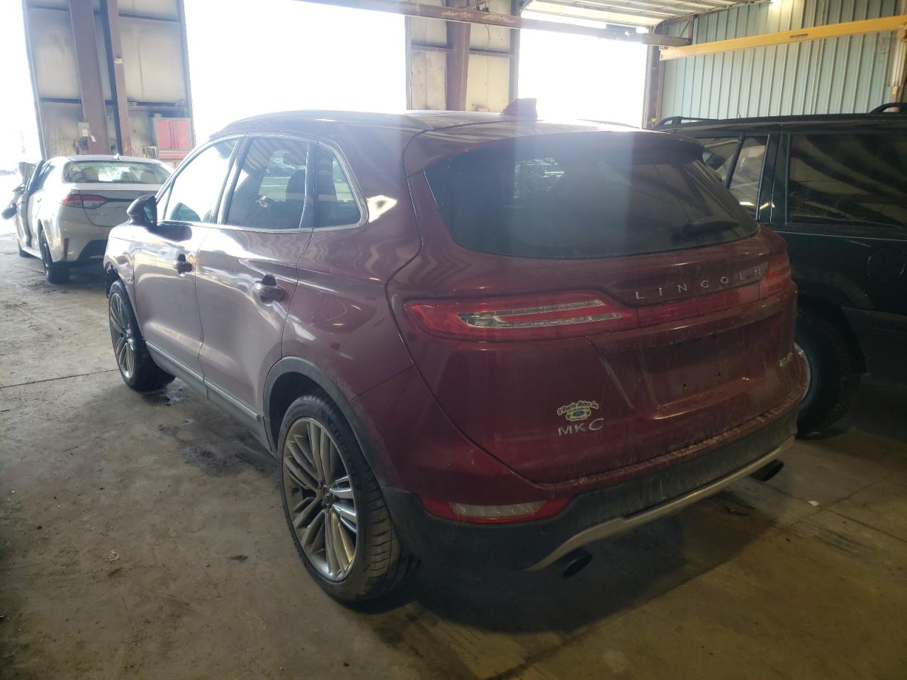 Photo 3 from auction – 2015 LINCOLN MKC with VIN 5LMCJ2A95FUJ31437