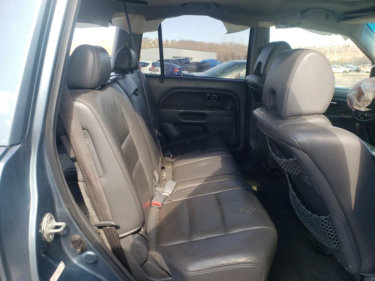 Photo 6 from auction – 2006 HONDA PILOT EX with VIN 5FNYF18586B022054