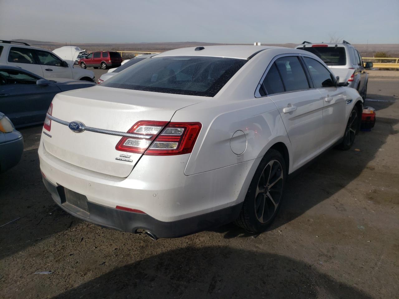 Photo 4 from auction – 2015 FORD TAURUS SEL with VIN 1FAHP2E80FG156957
