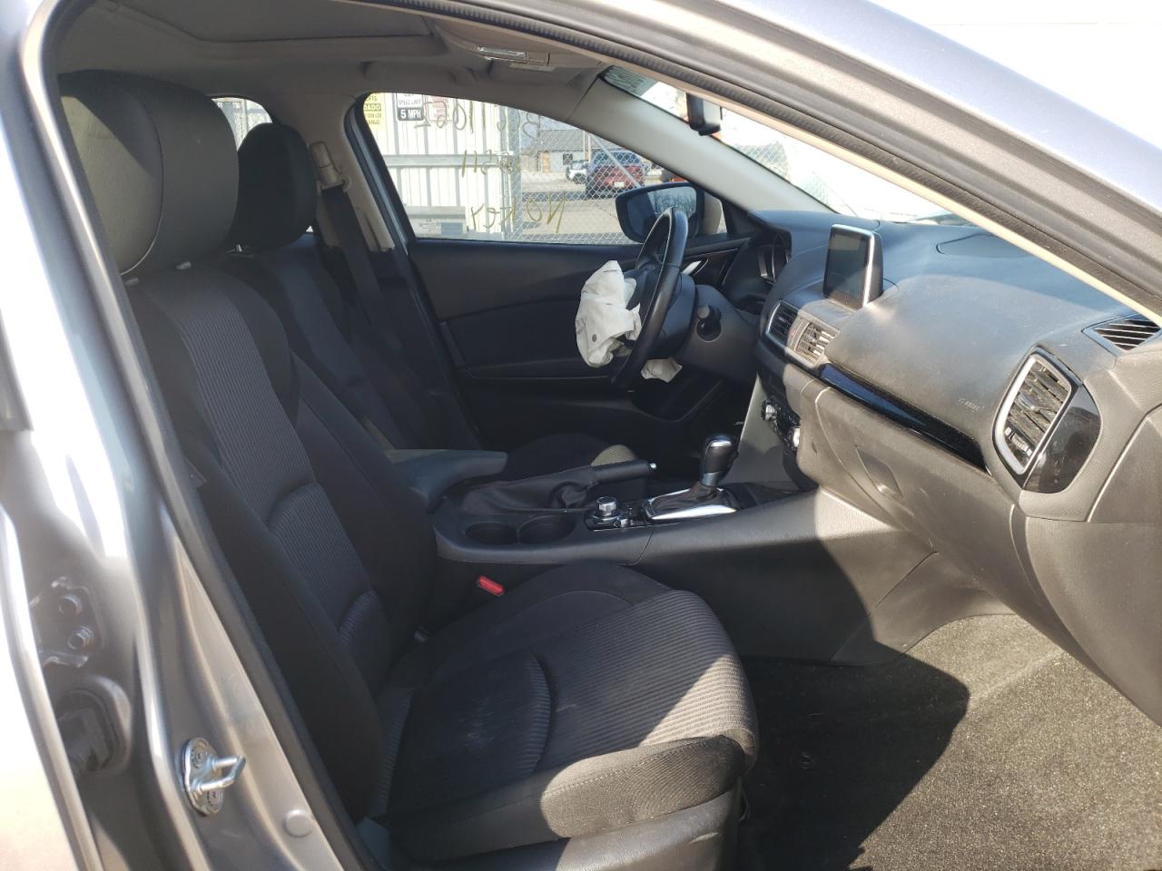 Photo 5 from auction – 2016 MAZDA 3 TOURING with VIN JM1BM1M71G1326419