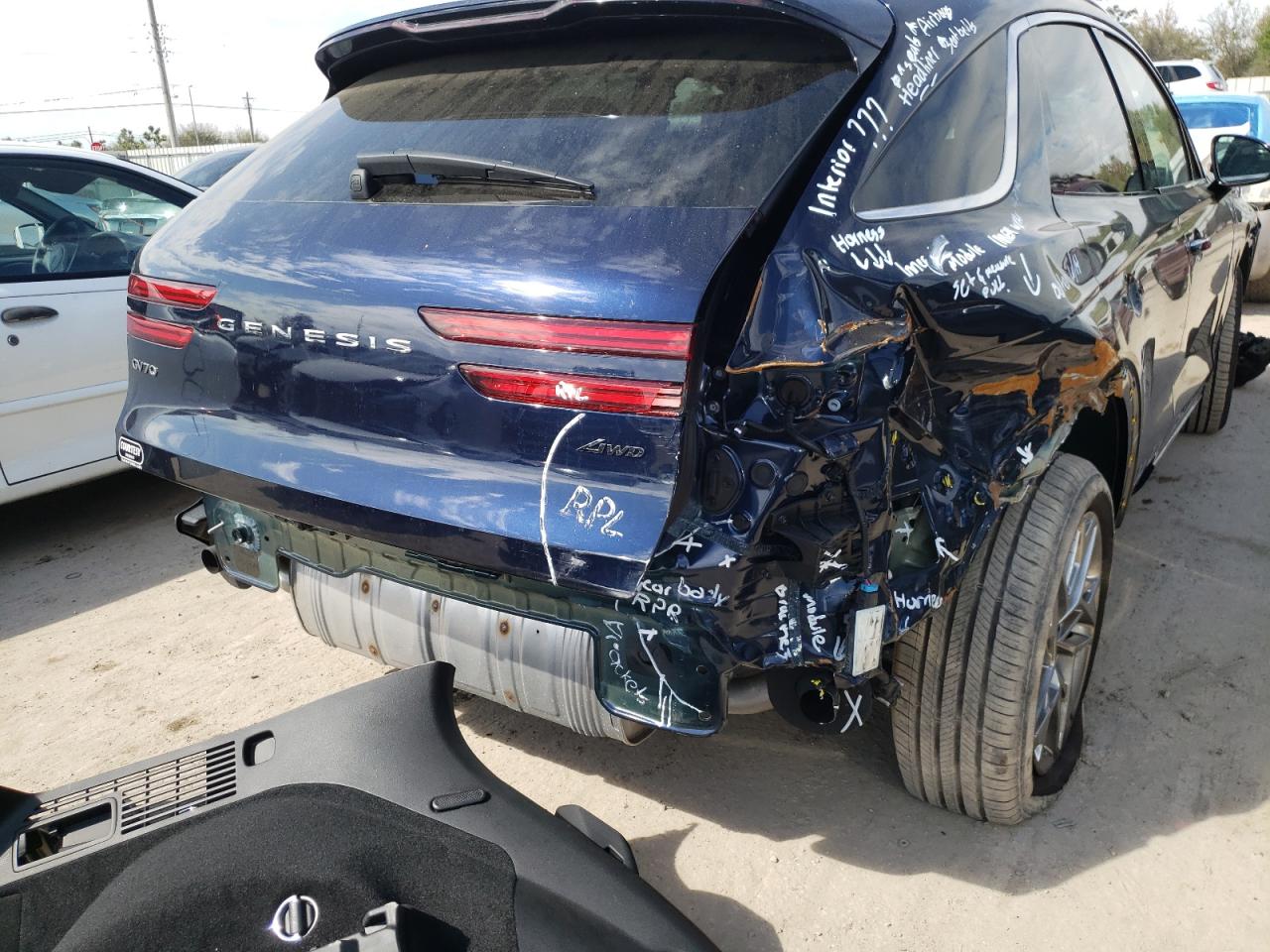 Photo 9 from auction – 2022 GENESIS GV70 BASE with VIN KMUMADTB6NU026487