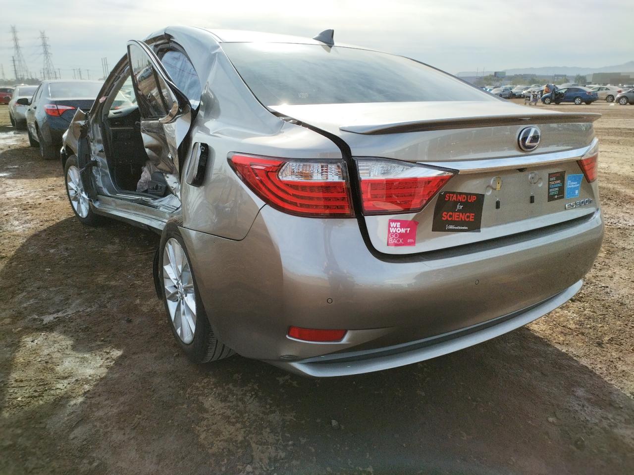 Photo 3 from auction – 2015 LEXUS ES 300H with VIN JTHBW1GG0F2093324