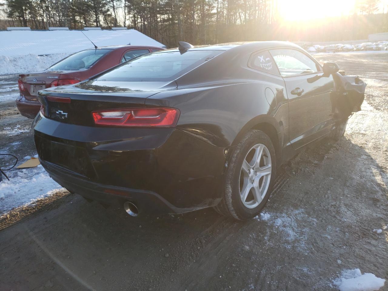 Photo 4 from auction – 2016 CHEVROLET CAMARO LT with VIN 1G1FB1RS4G0167771