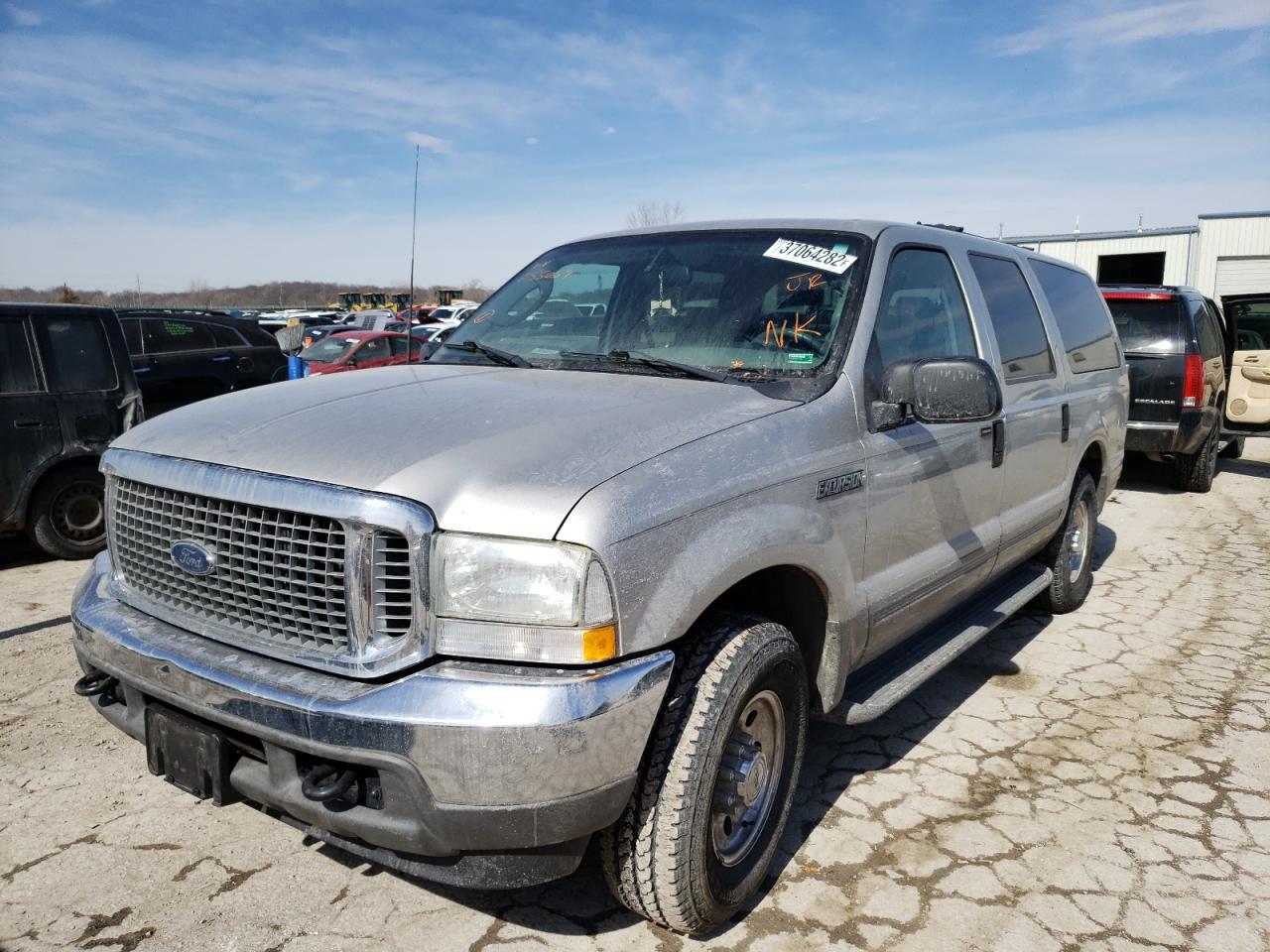 Photo 2 from auction – 2003 FORD EXCURSION with VIN 1FMNU40LX3ED55059