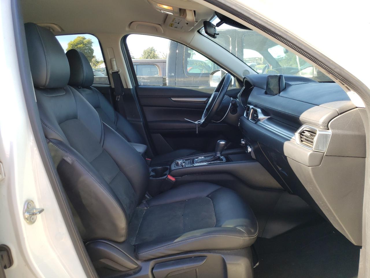 Photo 5 from auction – 2018 MAZDA CX-5 TOURI with VIN JM3KFBCMXJ0374819