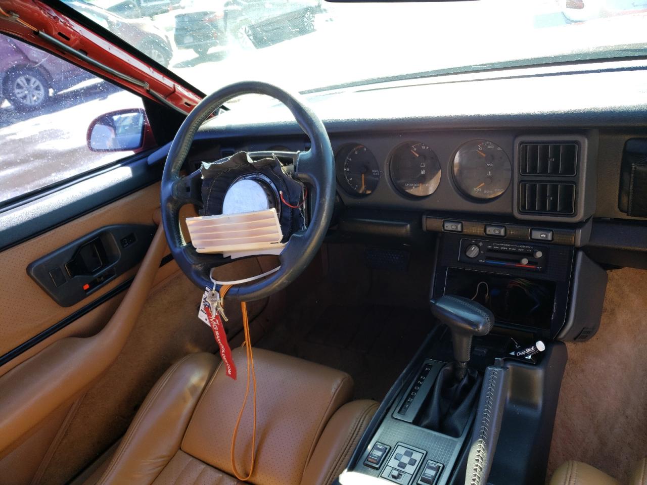 Photo 9 from auction – 1990 PONTIAC FIREBIRD T with VIN 1G2FW2388LL209497