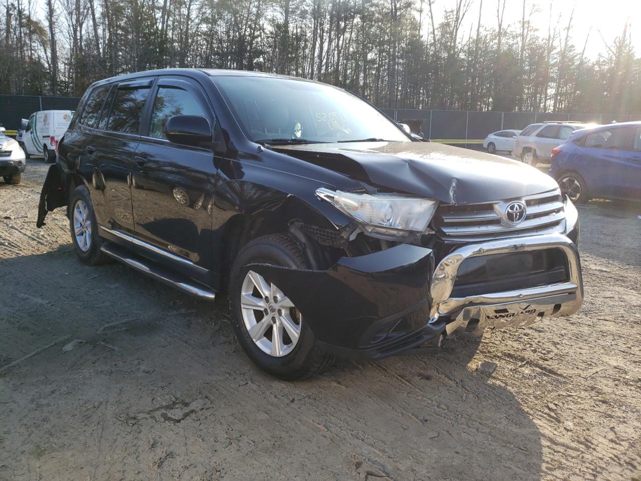 TOYOTA HIGHLANDER 2012 with VIN 5TDBK3EH5CS104262 - Photo from auction