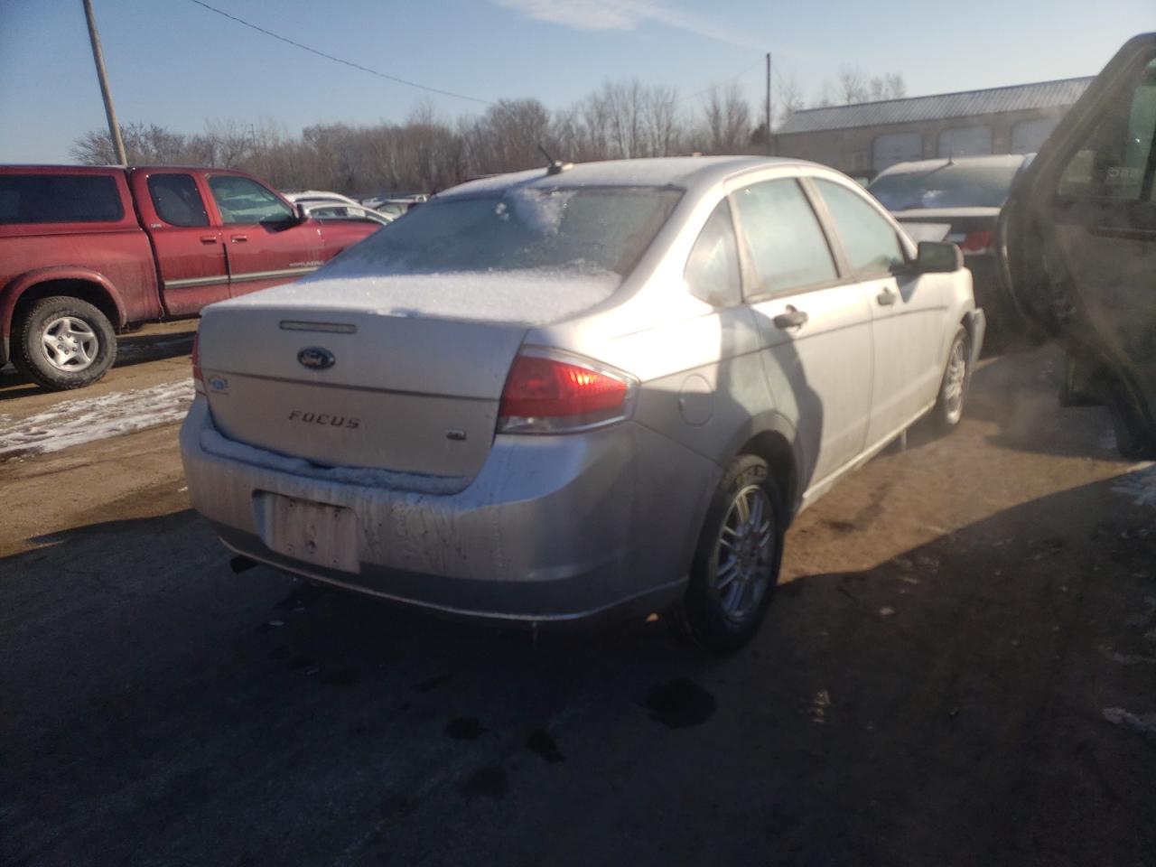 Photo 4 from auction – 2010 FORD FOCUS SE with VIN 1FAHP3FN3AW127011