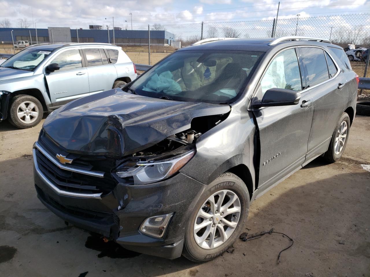 Photo 2 from auction – 2018 CHEVROLET EQUINOX LT with VIN 2GNAXJEV7J6348226