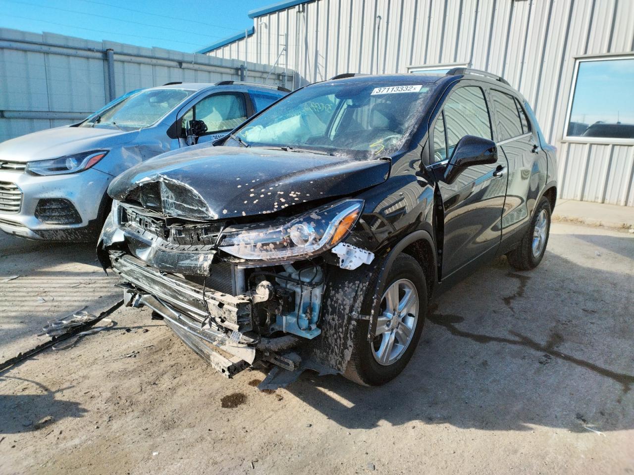 Photo 2 from auction – 2020 CHEVROLET TRAX 1LT with VIN KL7CJLSB3LB065036
