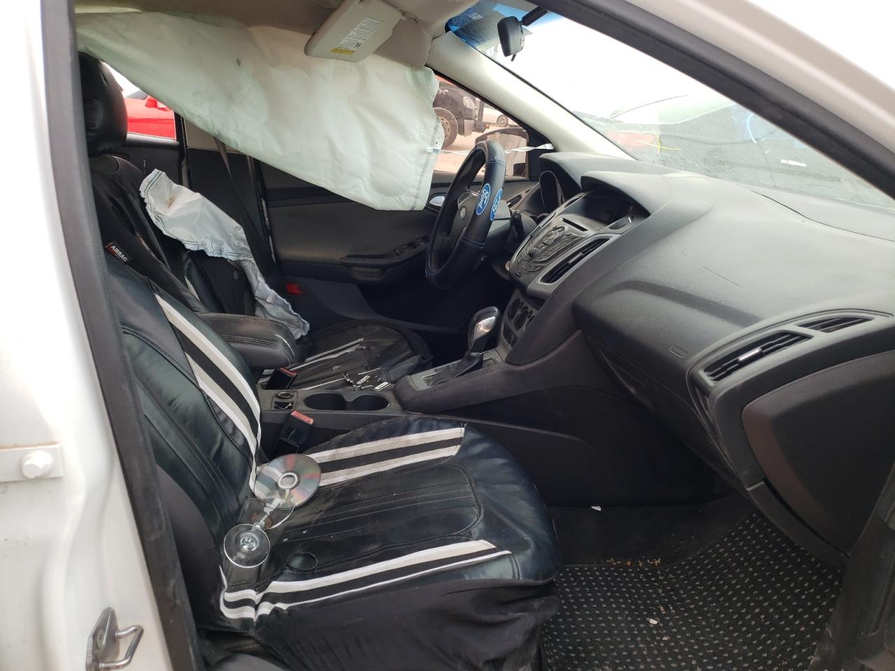 Photo 5 from auction – 2012 FORD FOCUS SE with VIN 1FAHP3K23CL415207