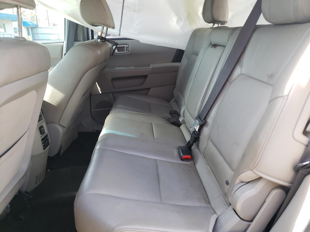 Photo 6 from auction – 2012 HONDA PILOT EXL with VIN 5FNYF3H68CB006226