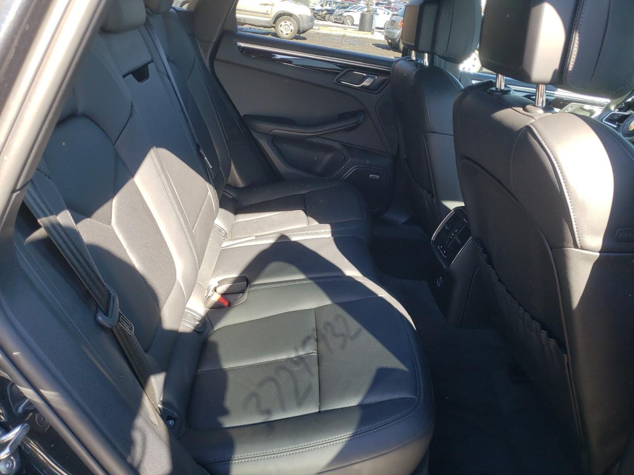 Photo 6 from auction – 2020 PORSCHE MACAN with VIN WP1AA2A54LLB13698