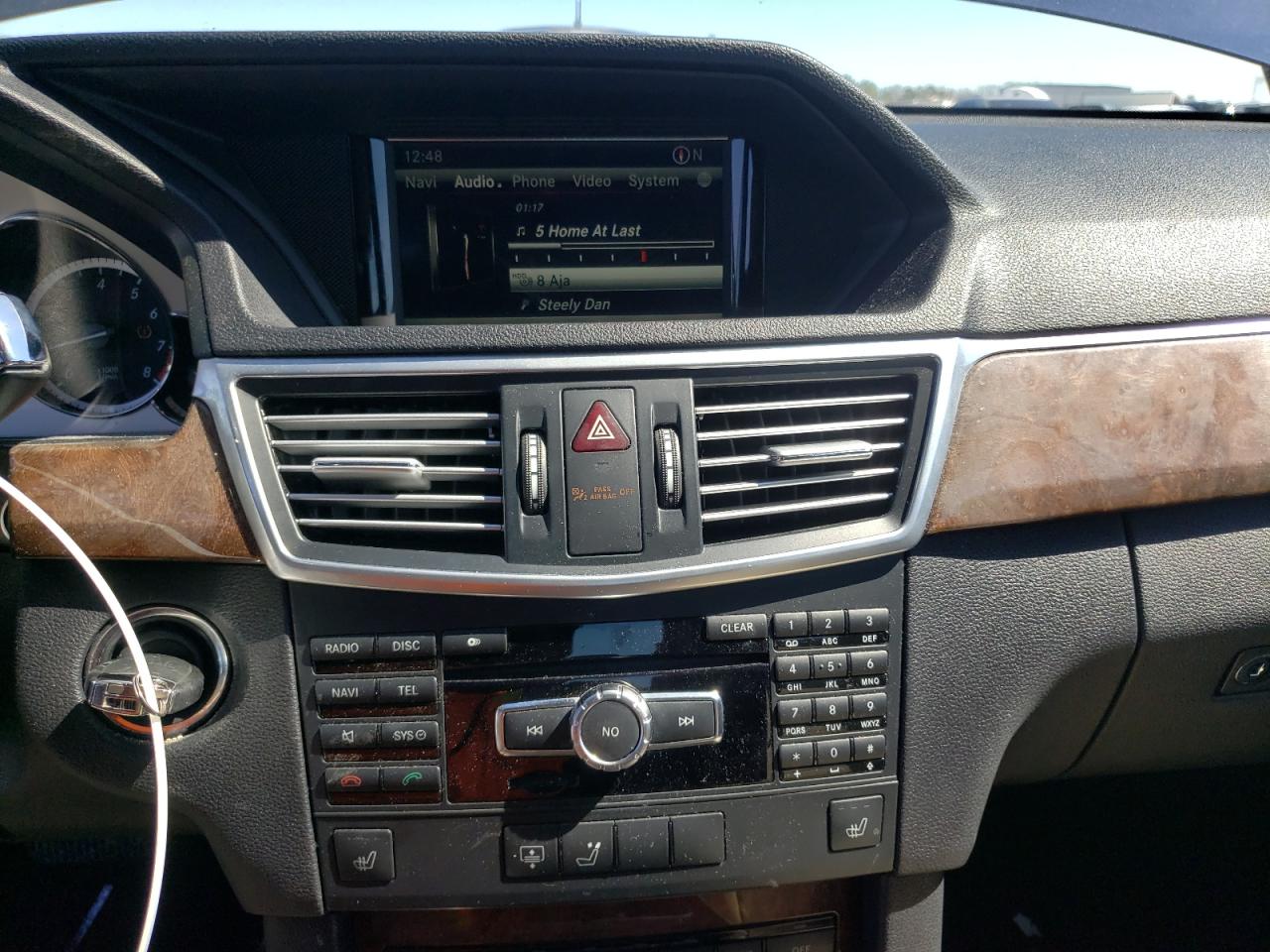 Photo 9 from auction – 2013 MERCEDES-BENZ E 350 with VIN WDDHF5KB1DA671180