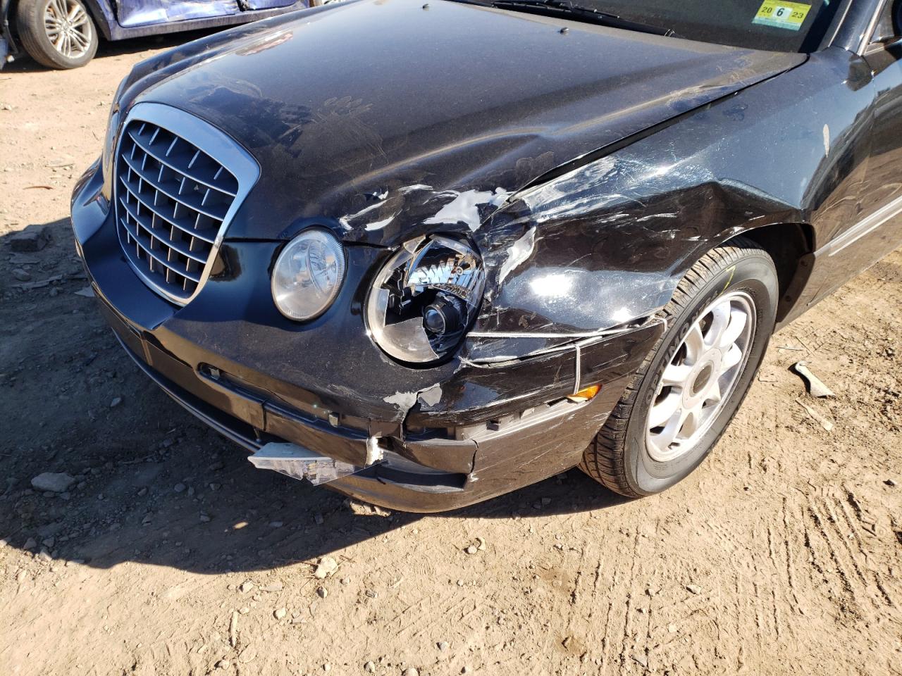 Photo 9 from auction – 2004 KIA AMANTI with VIN KNALD124545034108