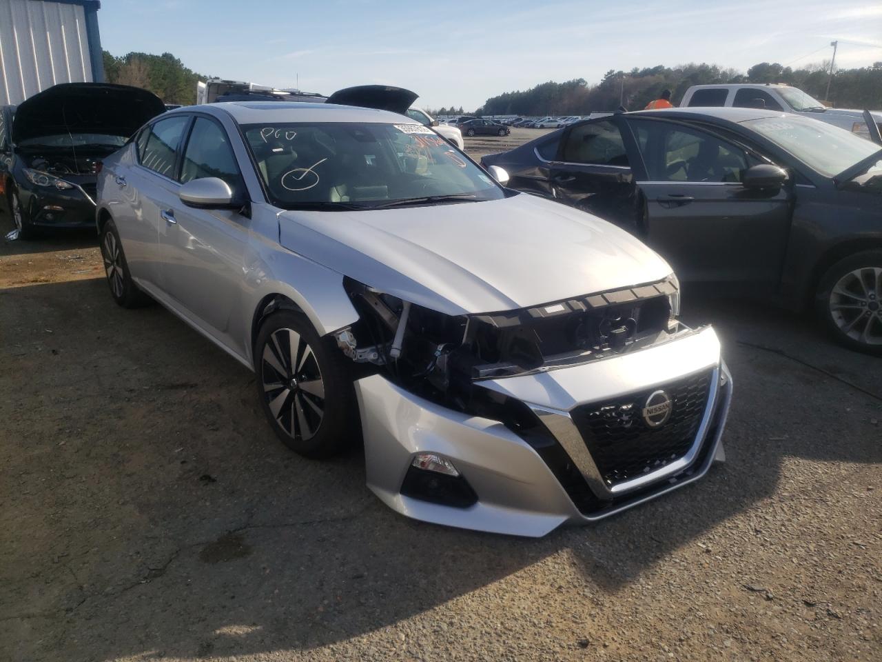 Photo 1 from auction – 2020 NISSAN ALTIMA SL with VIN 1N4BL4EW8LN311564