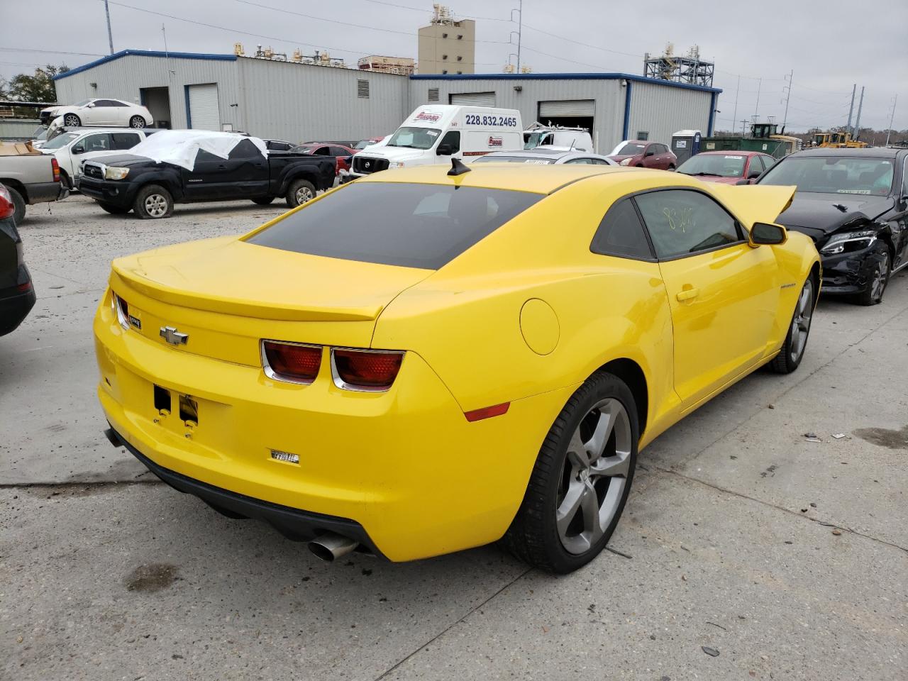 Photo 4 from auction – 2013 CHEVROLET CAMARO LS with VIN 2G1FA1E32D9187486