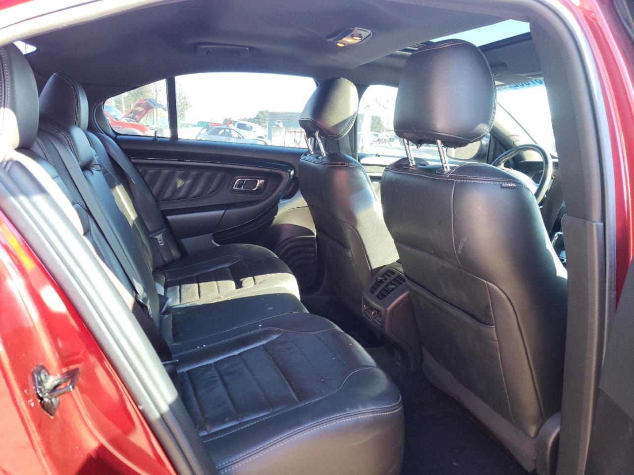 Photo 6 from auction – 2013 FORD TAURUS SHO with VIN 1FAHP2KT9DG118536