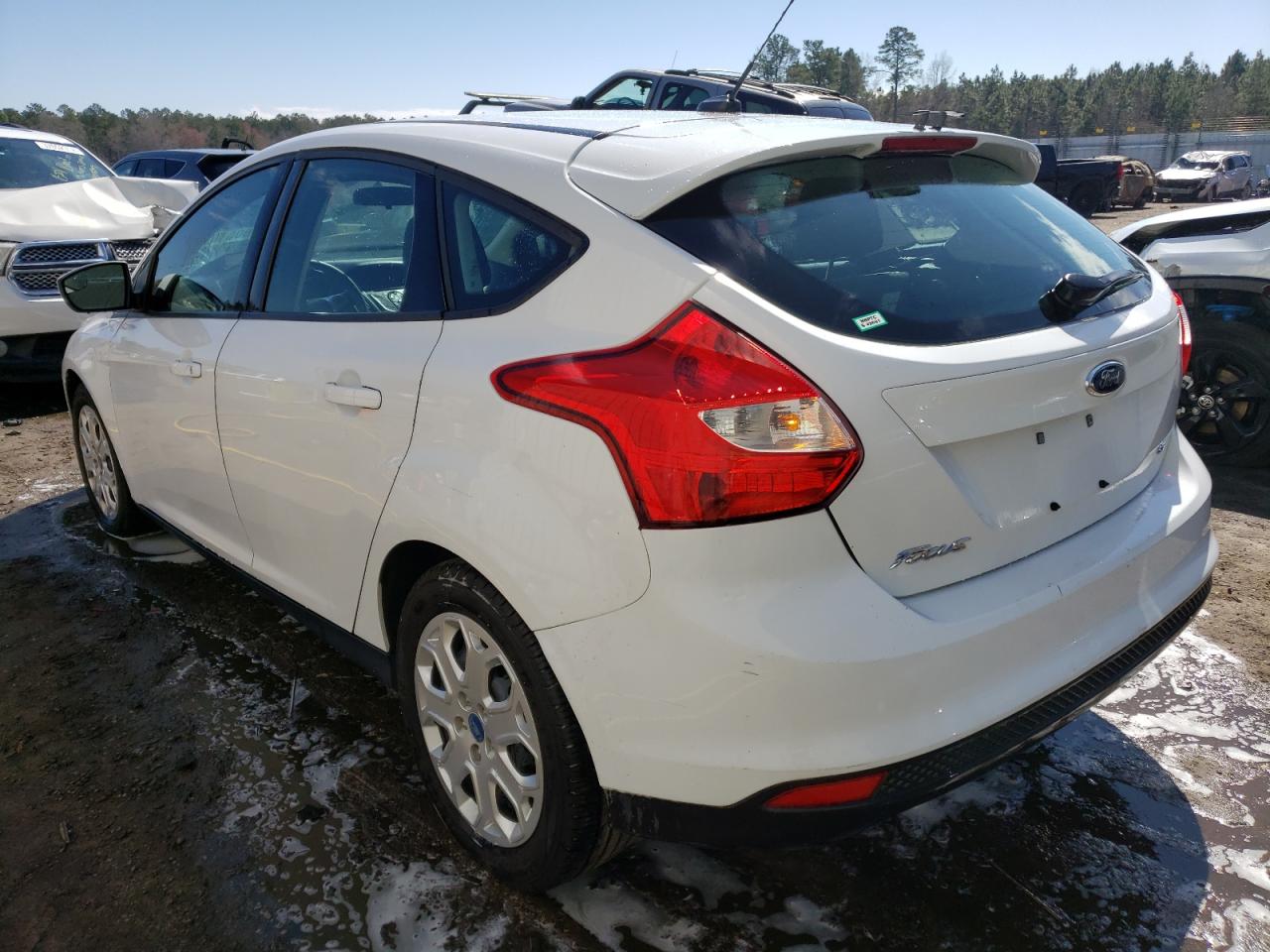 Foto 3 de la subasta – 2012 FORD FOCUS SE con VIN 1FAHP3K29CL188590