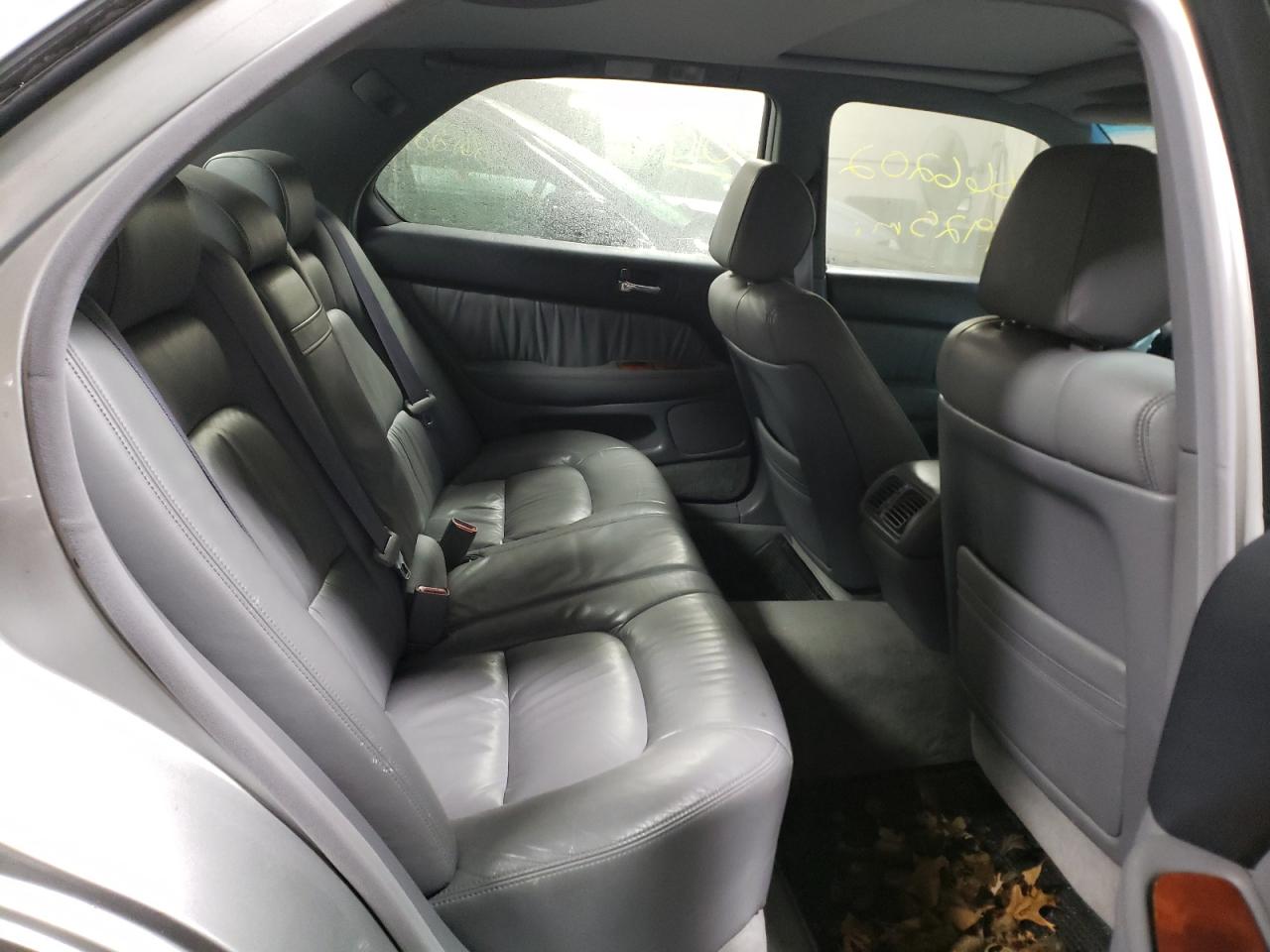 Photo 6 from auction – 1999 LEXUS LS 400 with VIN JT8BH28F0X0143903