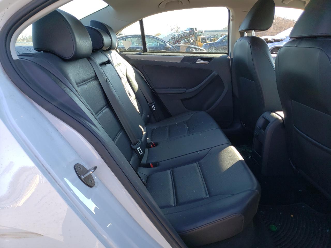 Photo 6 from auction – 2018 VOLKSWAGEN JETTA SE with VIN 3VWDB7AJ2JM263257