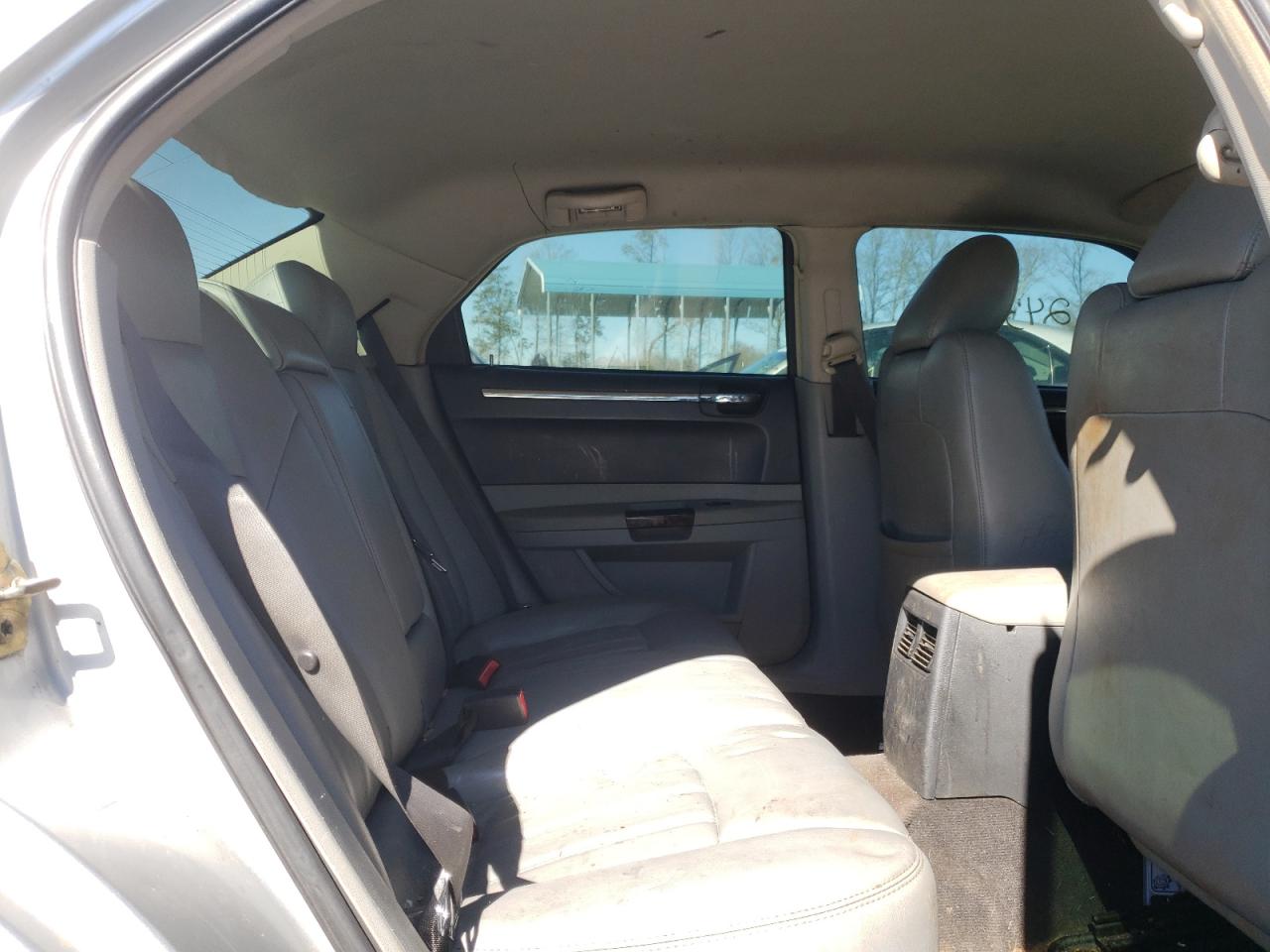 Photo 6 from auction – 2006 CHRYSLER 300C with VIN 2C3KA63H06H372117